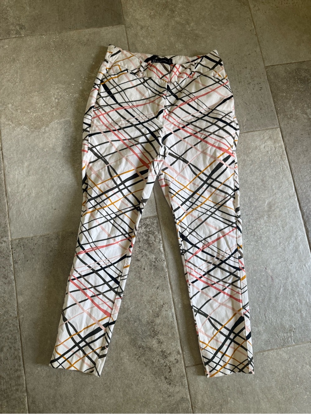 New York & Company White Ankle Pants with Black, Pink & Gold Plaid Lines